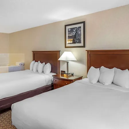 Quality Inn & Suites Steamboat Springs Exterior photo